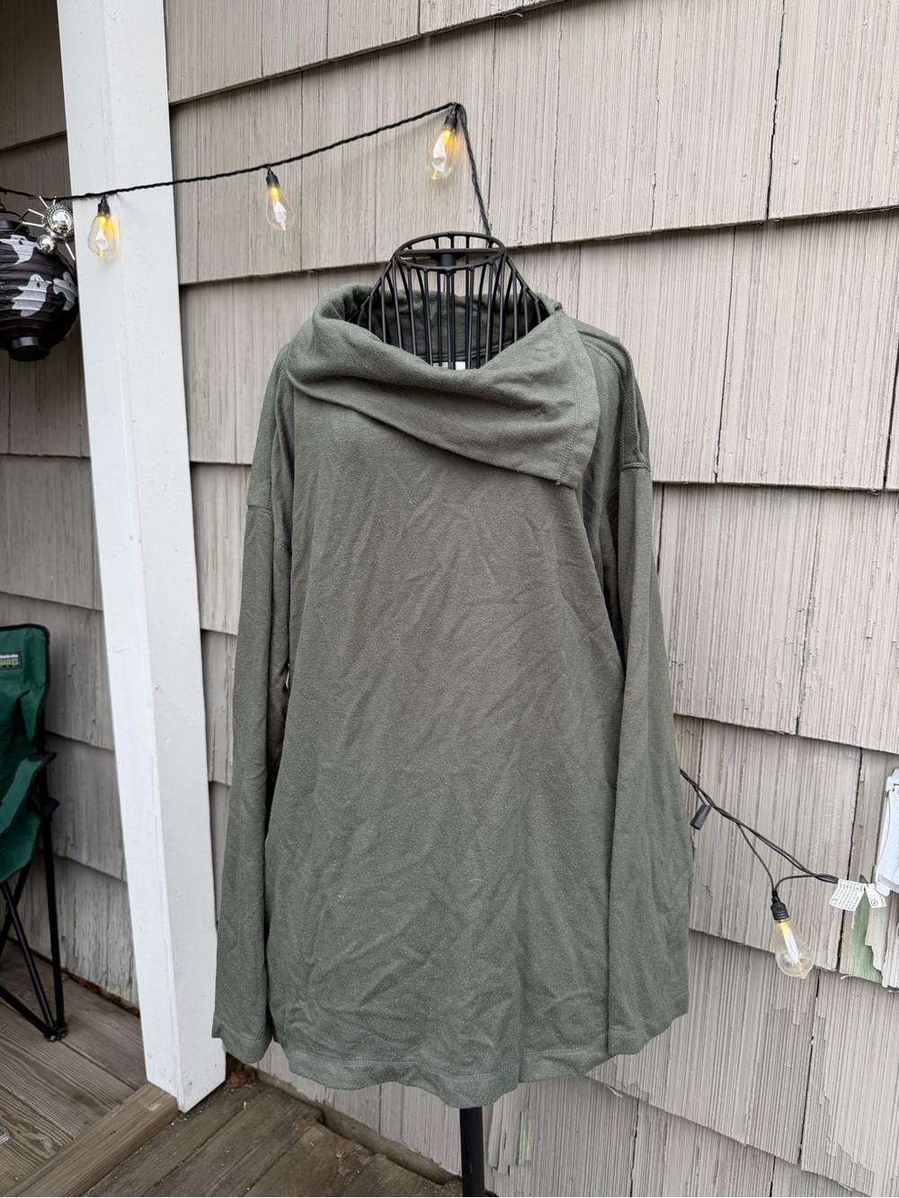 Max Studio Olive Green Turtleneck Pullover Sweater